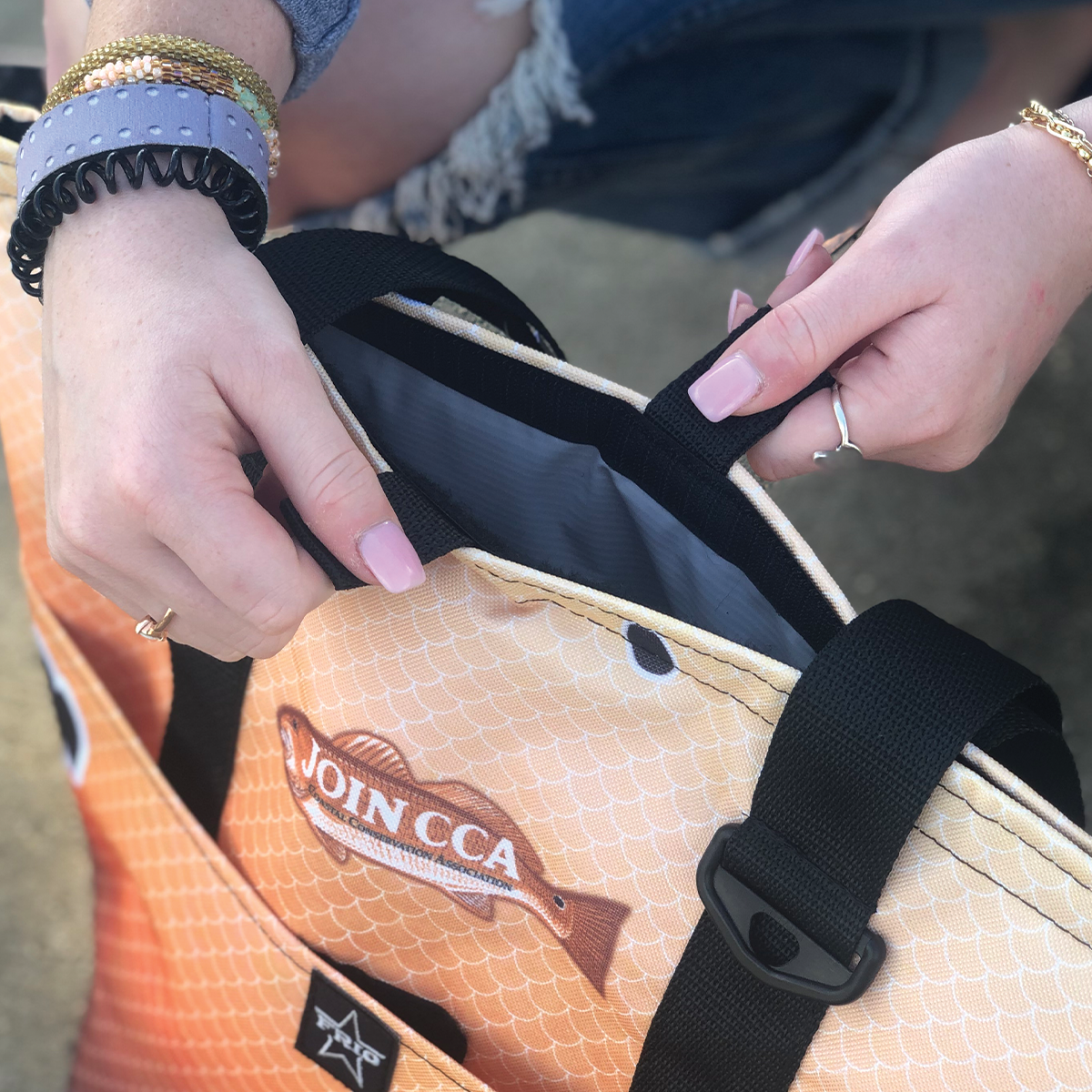 Pull Top 14 Softside Cooler Tote