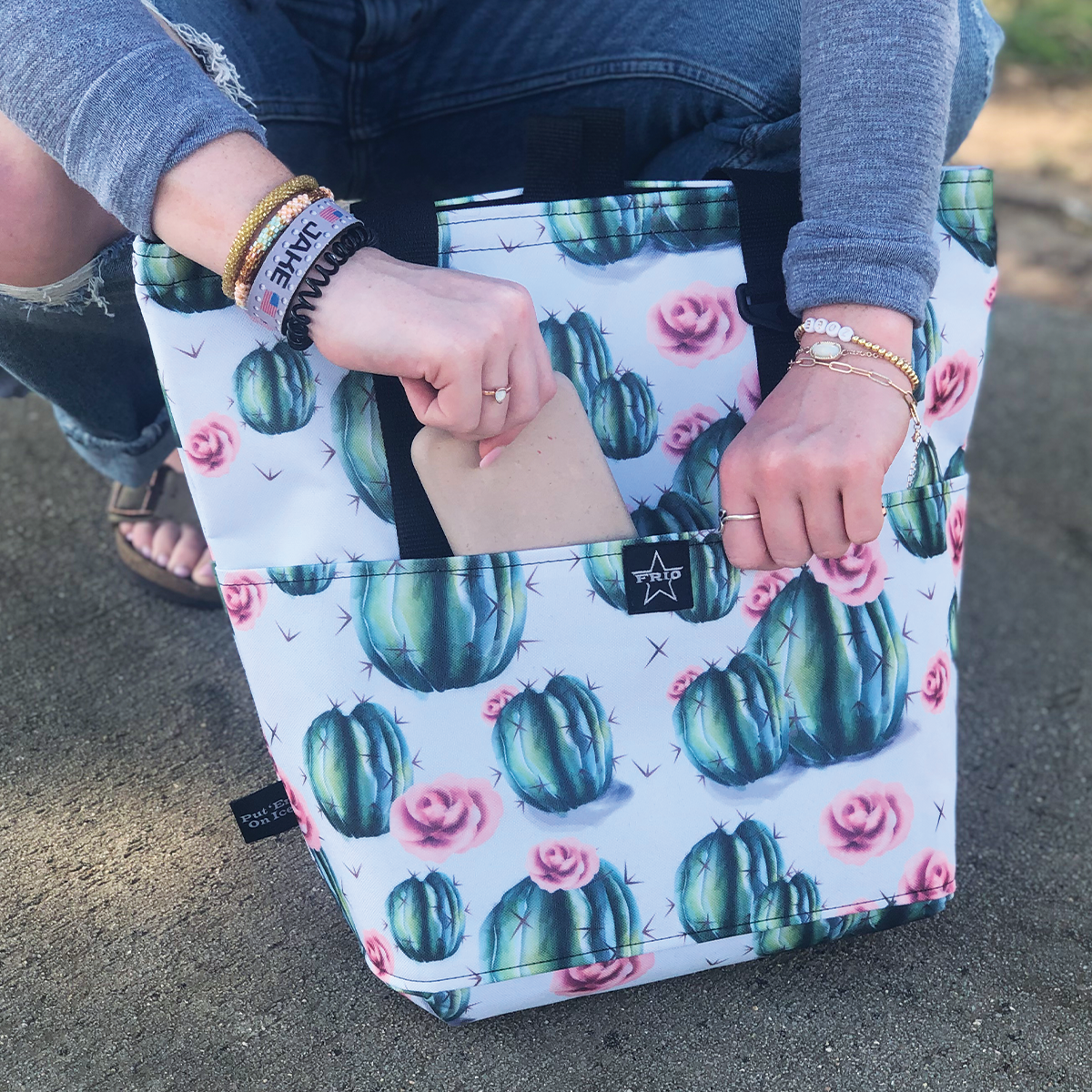 Pull Top 14 Softside Cooler Tote